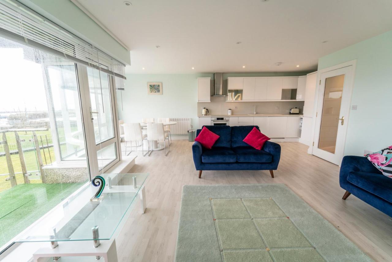 Luxurious Seaside Apartment Galway Exteriör bild